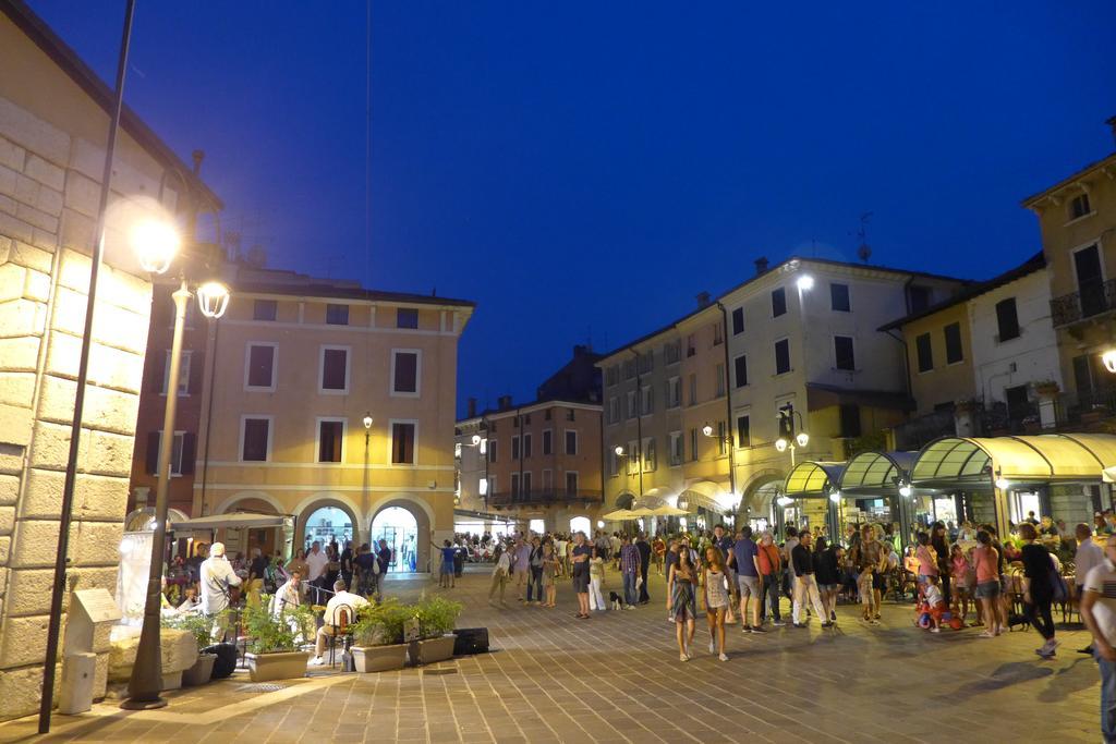 Alessi Appartamenti Desenzano del Garda Eksteriør billede