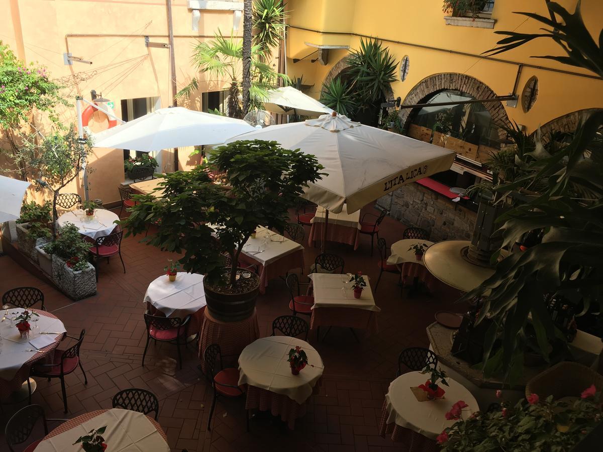 Alessi Appartamenti Desenzano del Garda Eksteriør billede